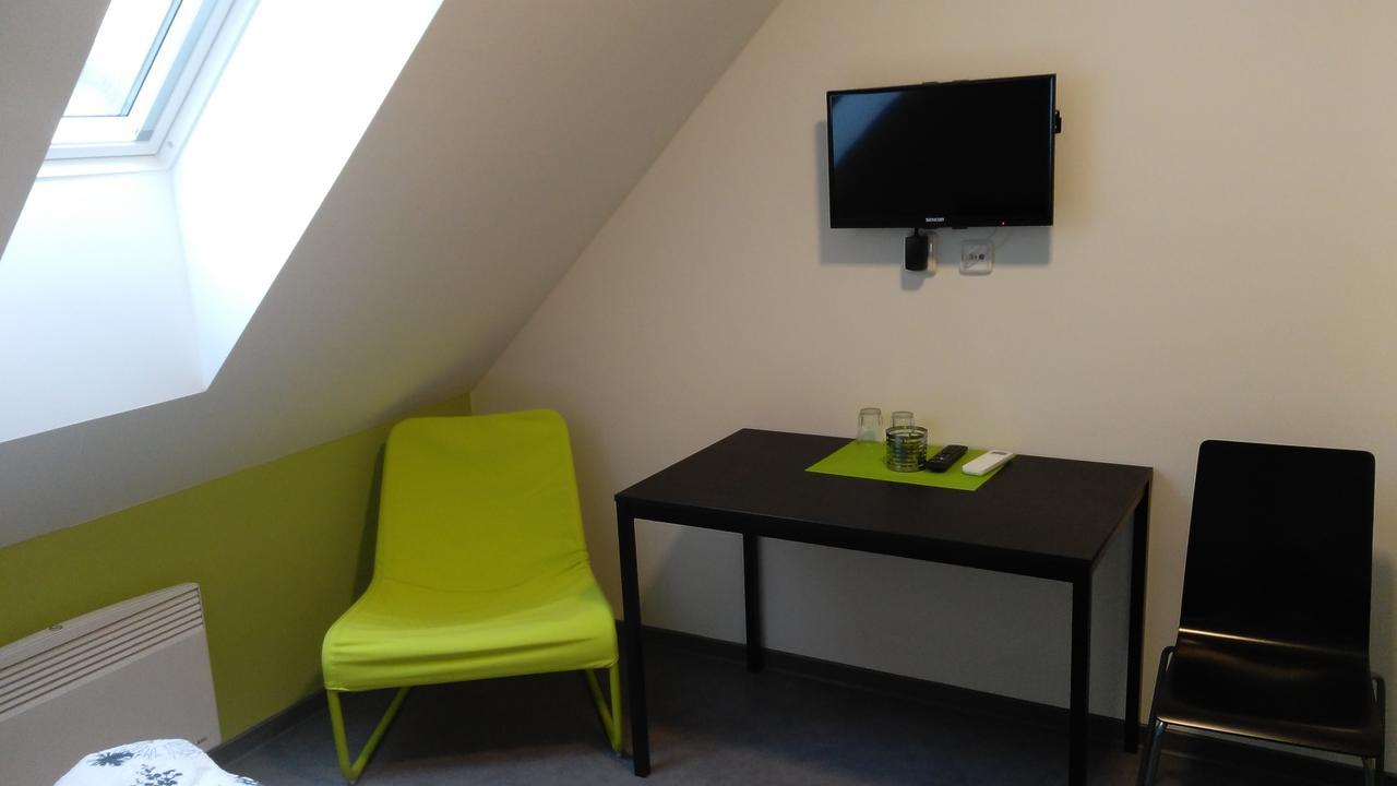 Bed & Parking Eurobit Bed and Breakfast Hrusky  Εξωτερικό φωτογραφία