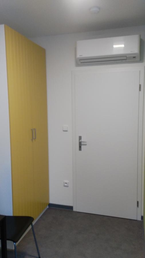 Bed & Parking Eurobit Bed and Breakfast Hrusky  Εξωτερικό φωτογραφία