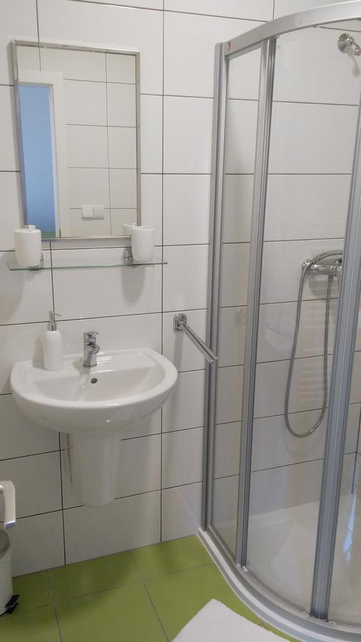 Bed & Parking Eurobit Bed and Breakfast Hrusky  Εξωτερικό φωτογραφία