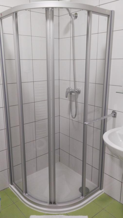 Bed & Parking Eurobit Bed and Breakfast Hrusky  Εξωτερικό φωτογραφία